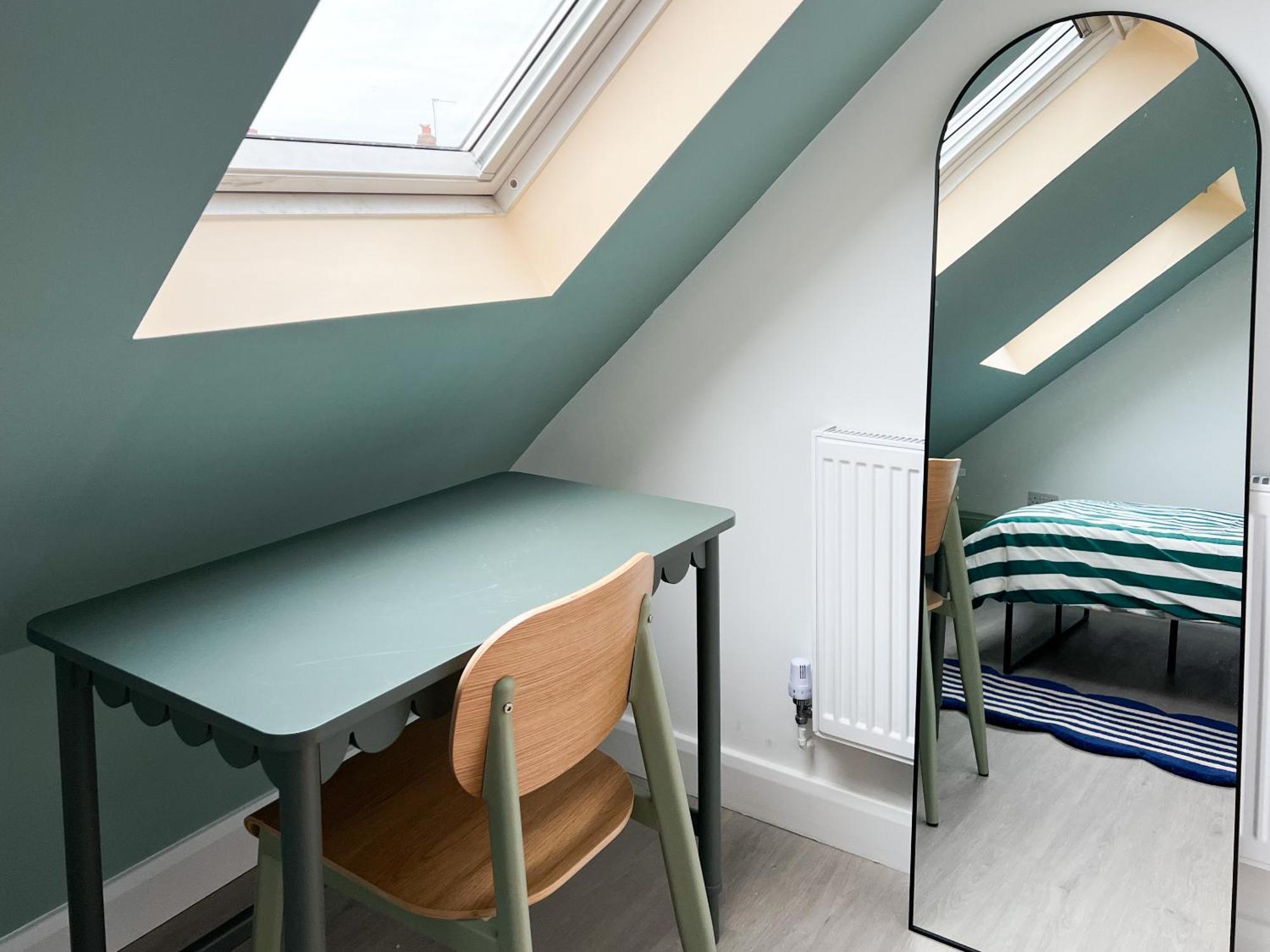 Zozy Clitterhouse Hotel London Exterior photo